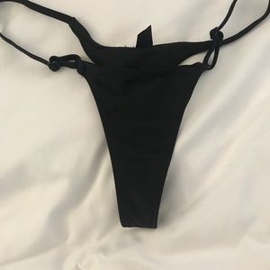 NWOT Manhattan black Boutine LA Minimal Bottoms